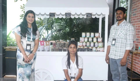 Lluvia Tea House