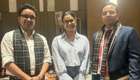 Lluvia Tea founder meeting industry leaders