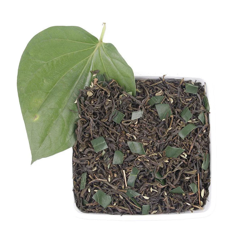 Fresh Betel Leaf, Fennel and Cardamom
