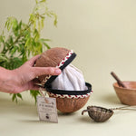Karma Kettle Coromandel in a Coconut Shell Pouch