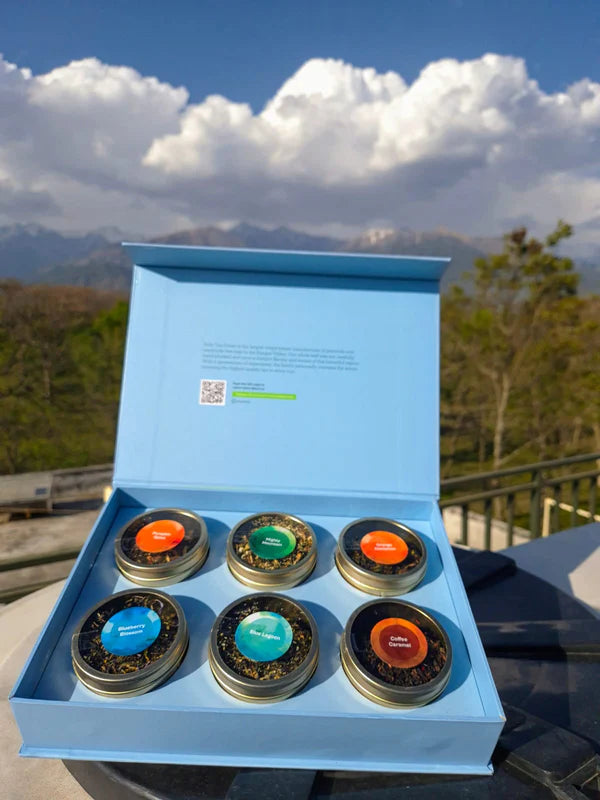 Wah Tea Premium Collection Gift Box with Fine Green & Black Teas